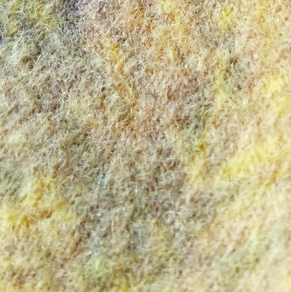 [M.A.T.] Golden Yellow Fuzzy Sweater with Leafy Pattern - Picture 5 of 6
